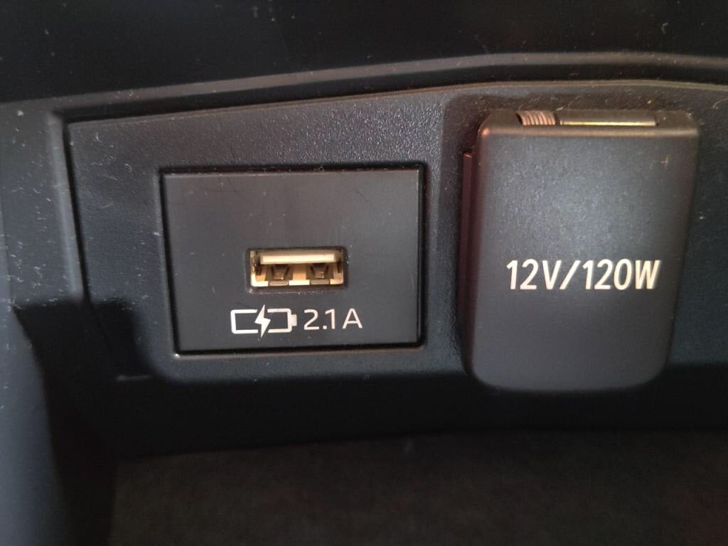 カローラツーリングハイブリッドハイブリッドダブルバイビーの写真 20