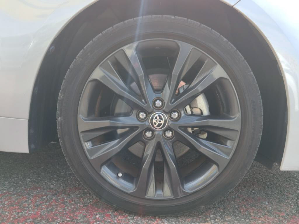 カローラツーリングハイブリッドハイブリッドダブルバイビーの写真 27