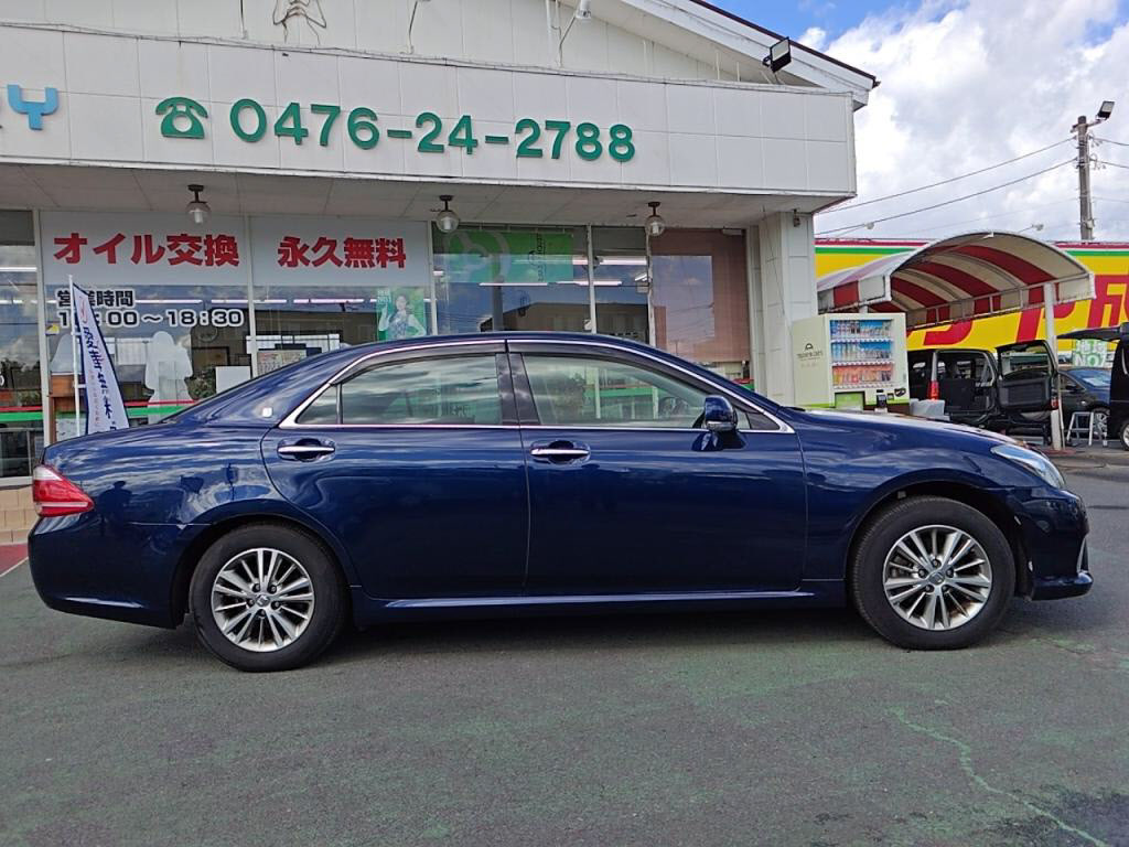 クラウンロイヤルサルーンの写真 11