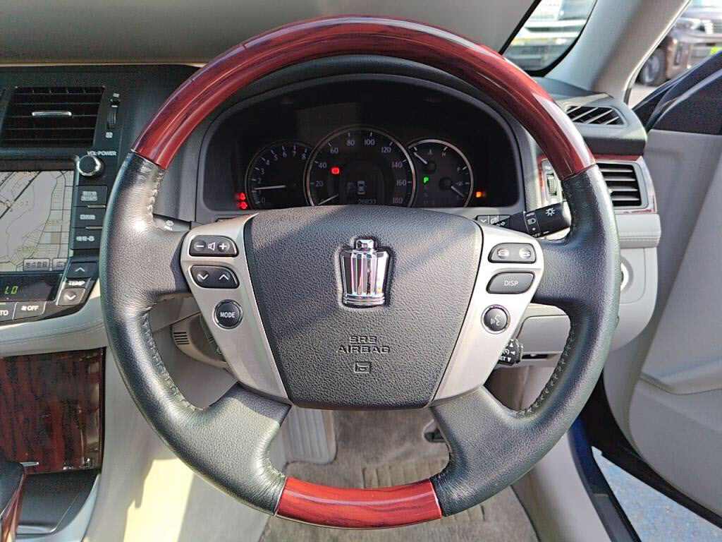 クラウンロイヤルサルーンの写真 18