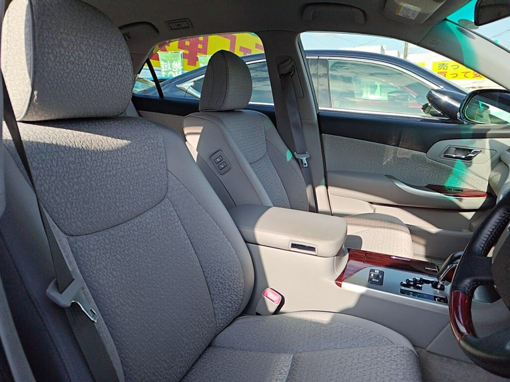 クラウンロイヤルサルーンの写真 21