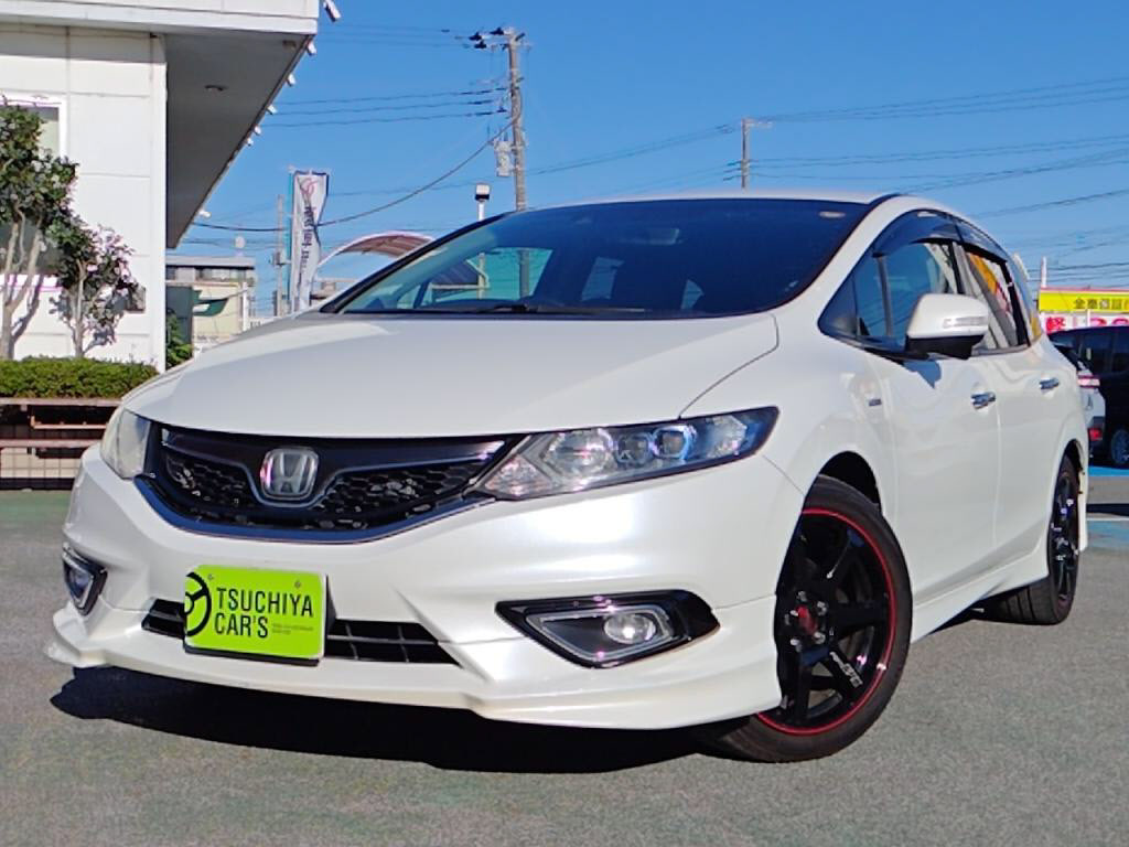 ホンダ　ジェイドハイブリッド　ハイブリッドＸ