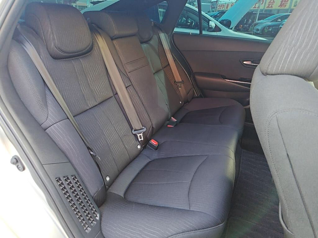 クラウンハイブリッドＧの写真 23