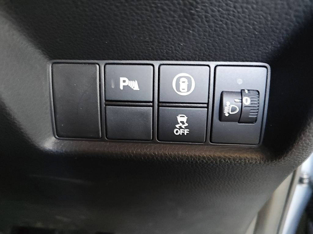 フィットハイブリッドｅＨＥＶベーシックの写真 18