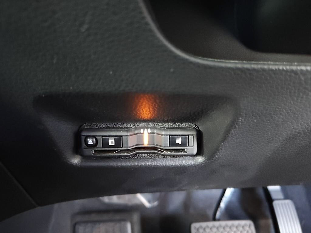 フィットハイブリッドｅＨＥＶベーシックの写真 20