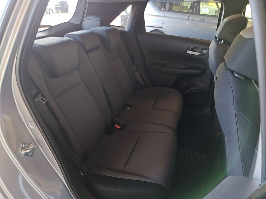 フィットハイブリッドｅＨＥＶベーシックの写真 22