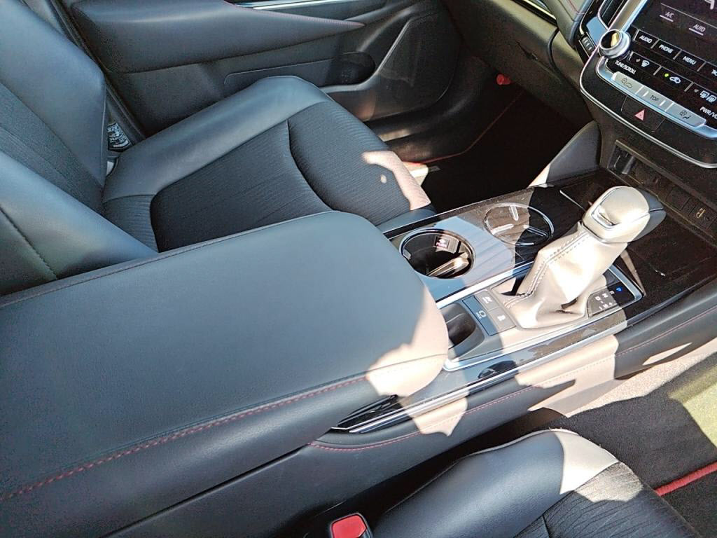 クラウンハイブリッドＳスポーツスタイルの写真 15