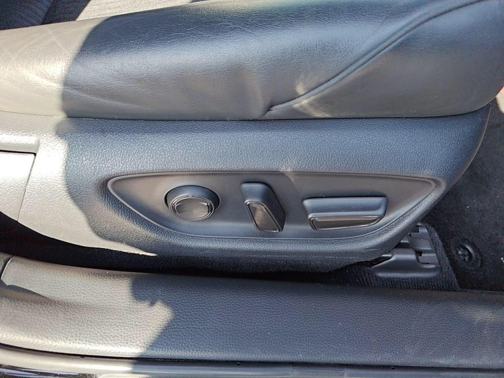 クラウンハイブリッドＳスポーツスタイルの写真 18