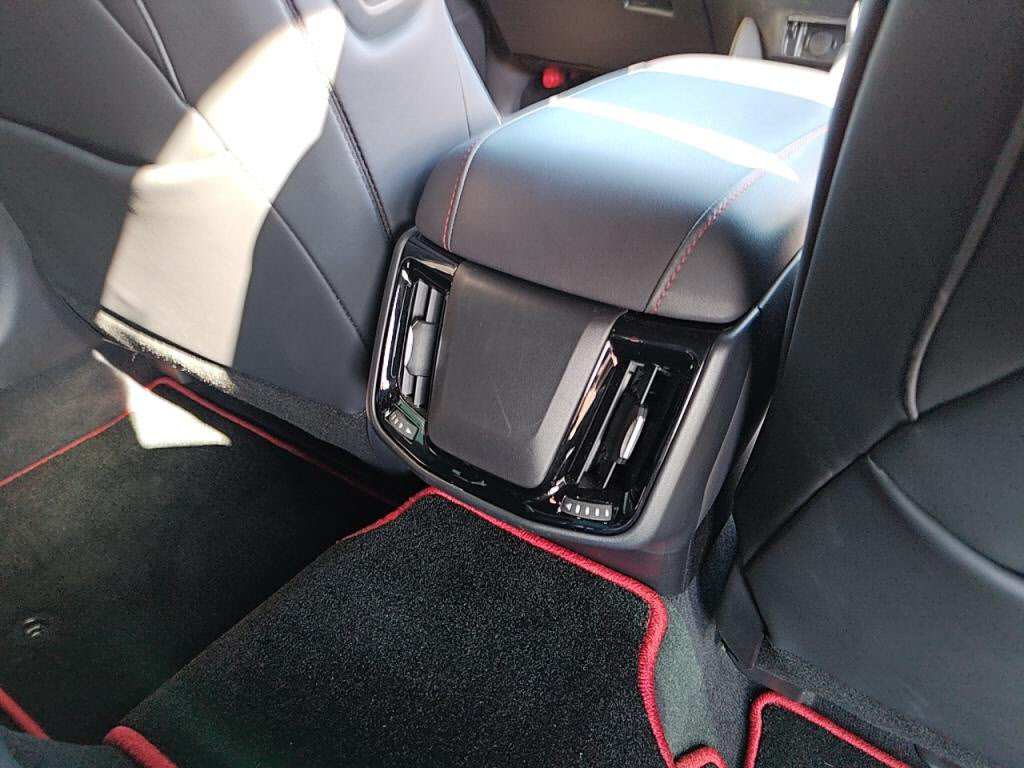 クラウンハイブリッドＳスポーツスタイルの写真 20