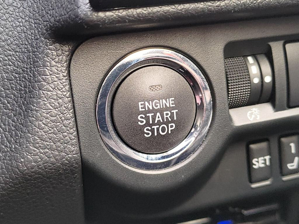 レヴォーグ１．６ＳＴＩスポーツアイサイトの写真 13