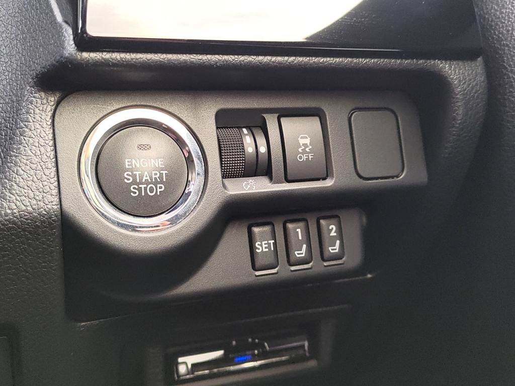 レヴォーグ１．６ＳＴＩスポーツアイサイトの写真 16