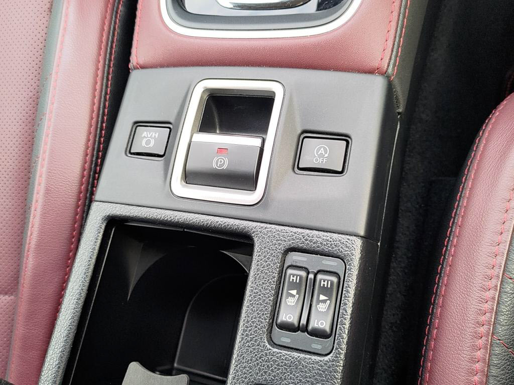 レヴォーグ１．６ＳＴＩスポーツアイサイトの写真 18