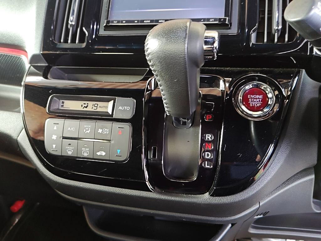 Ｎ－ＷＧＮカスタムＳＳ２トーンカラースタイルパッケージの写真 17