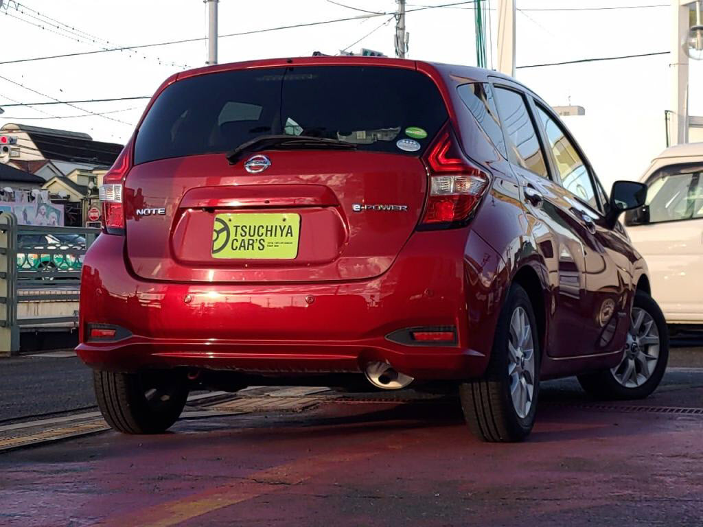 ノートｅパワーｅパワーＸの写真 2