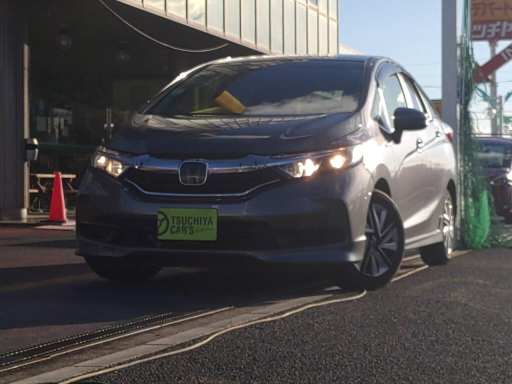 ホンダ　シャトルハイブリッド　ハイブリッド・ホンダセンシング