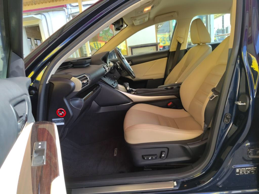 ＩＳハイブリッドＩＳ３００ｈバージョンＬの写真 21