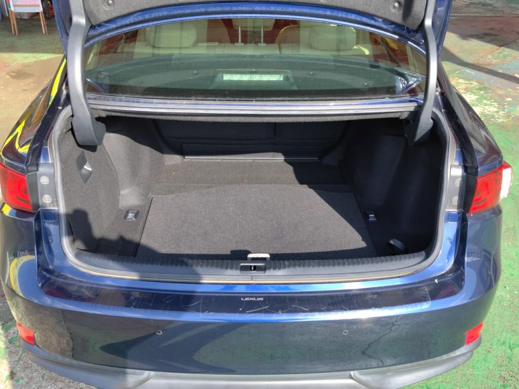 ＩＳハイブリッドＩＳ３００ｈバージョンＬの写真 23