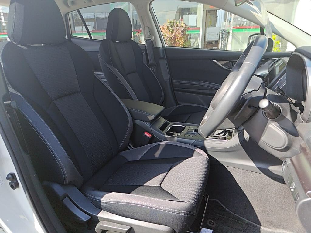 インプレッサスポーツ２．０ｉ－Ｌアイサイトの写真 21