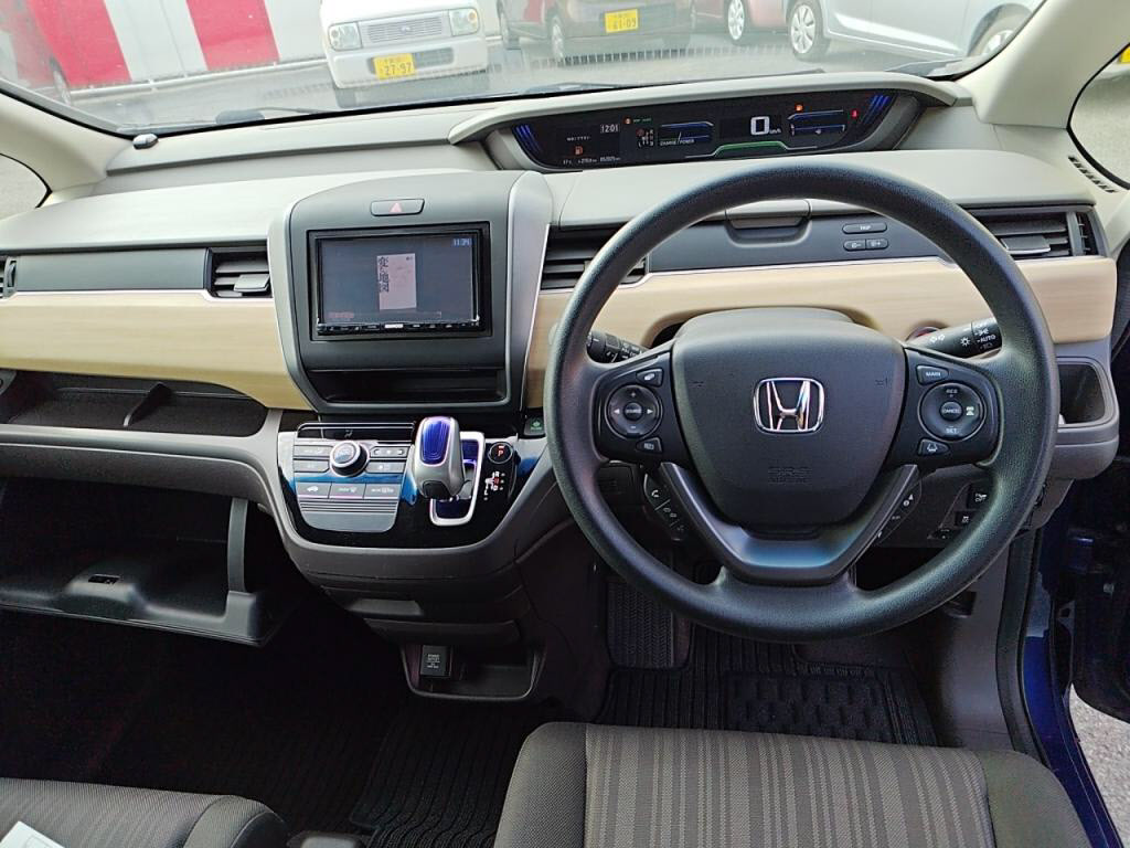 フリードハイブリッドハイブリッドＧホンダセンシングの写真 3