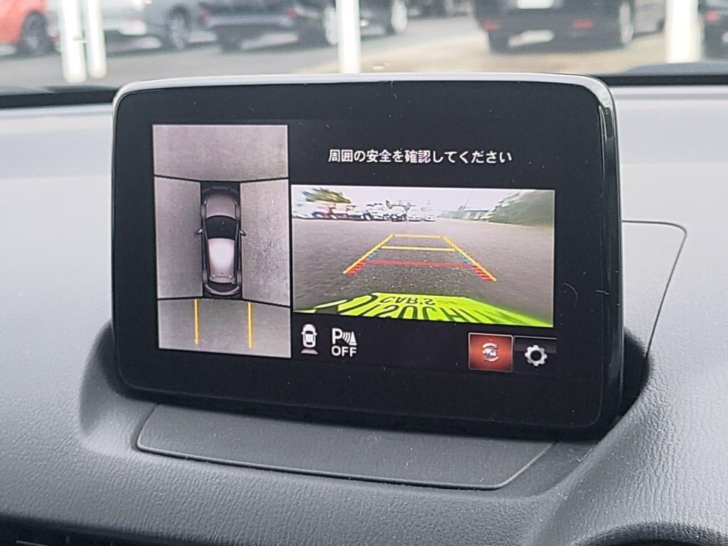 デミオ１５Ｓノーブルクリムゾンの写真 15