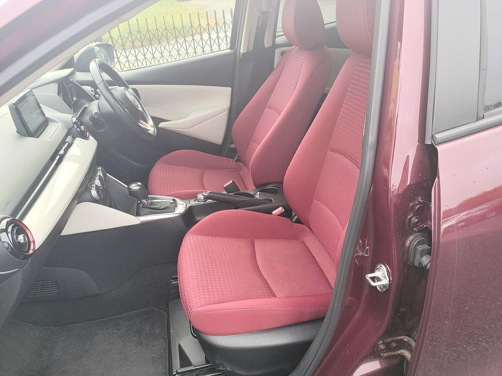 デミオ１５Ｓノーブルクリムゾンの写真 19