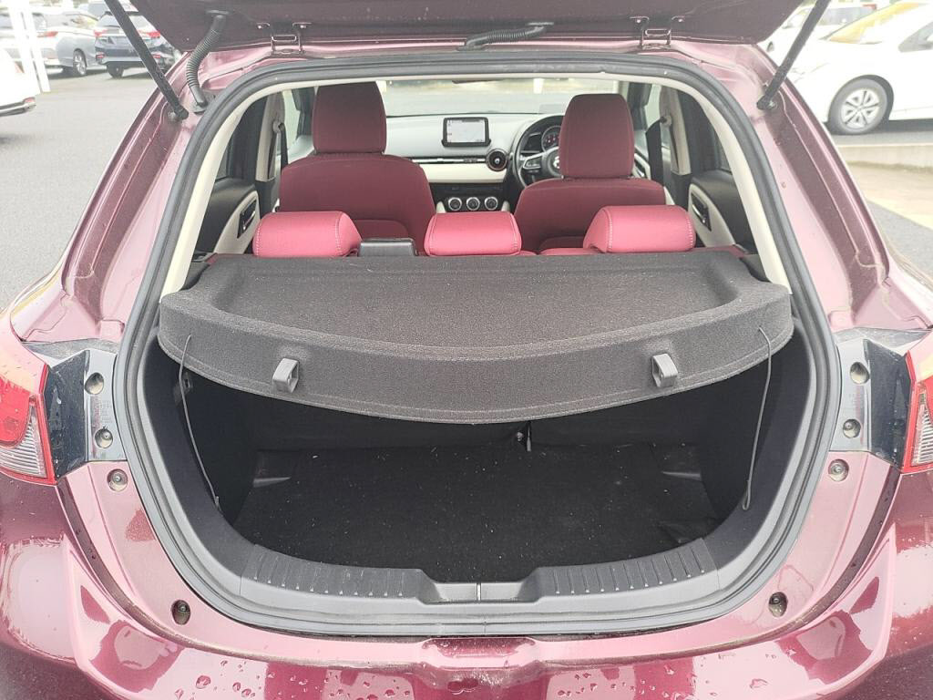 デミオ１５Ｓノーブルクリムゾンの写真 22