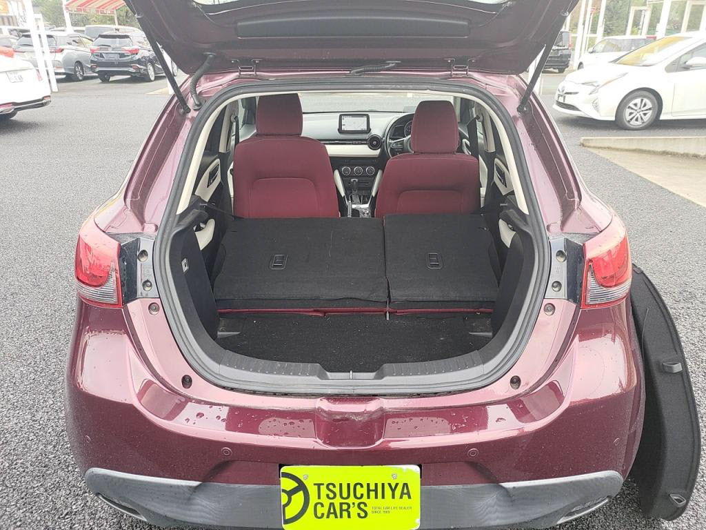 デミオ１５Ｓノーブルクリムゾンの写真 24