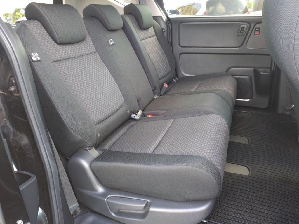 フリードプラスＧホンダセンシングの写真 18