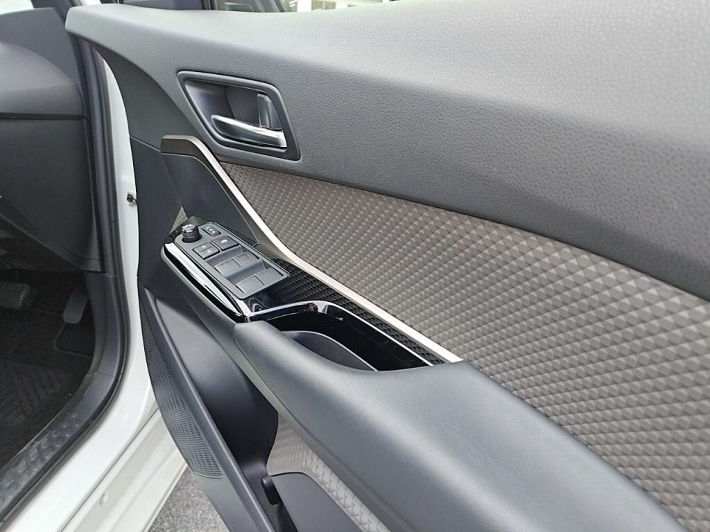 Ｃ－ＨＲハイブリッドＧの写真 13