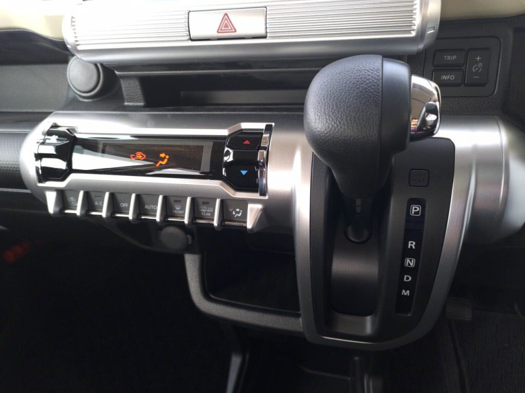 クロスビーハイブリッドＭＸの写真 17