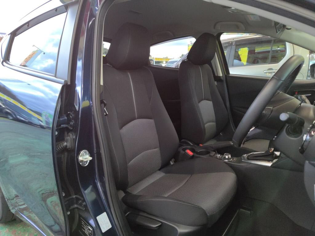 デミオ１５Ｓツーリングの写真 12