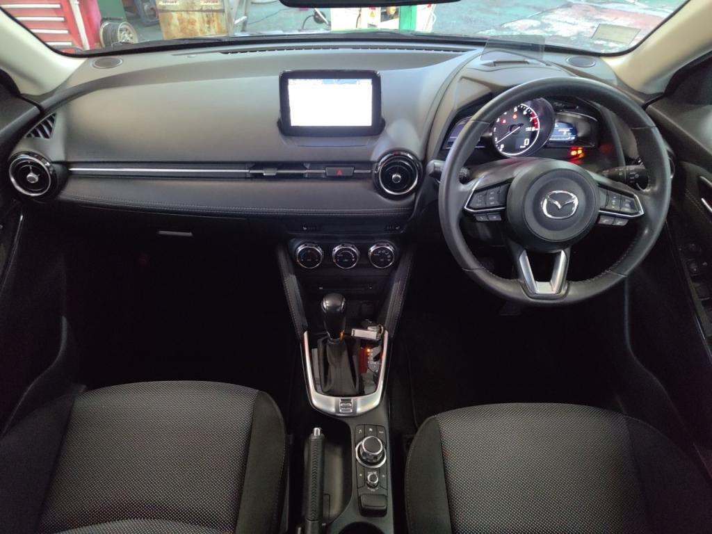 デミオ１５Ｓツーリングの写真 3