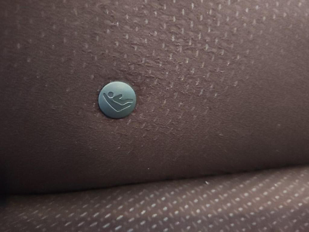 ヴィッツハイブリッドハイブリッドＵの写真 24