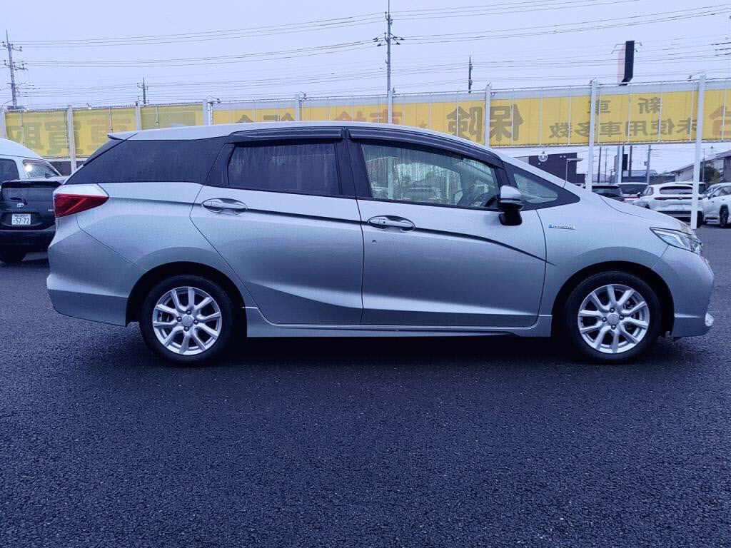 シャトルハイブリッドハイブリッドＸスタイルエディションの写真 11