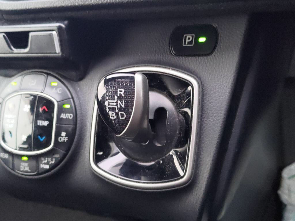 ノアハイブリッドハイブリッドＧの写真 15