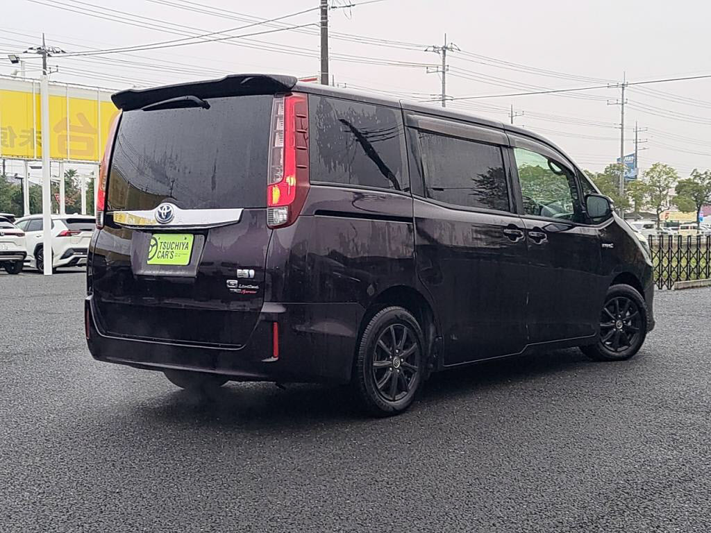 ノアハイブリッドハイブリッドＧの写真 2