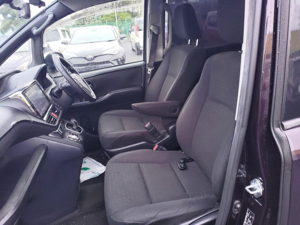 ノアハイブリッドハイブリッドＧの写真 22