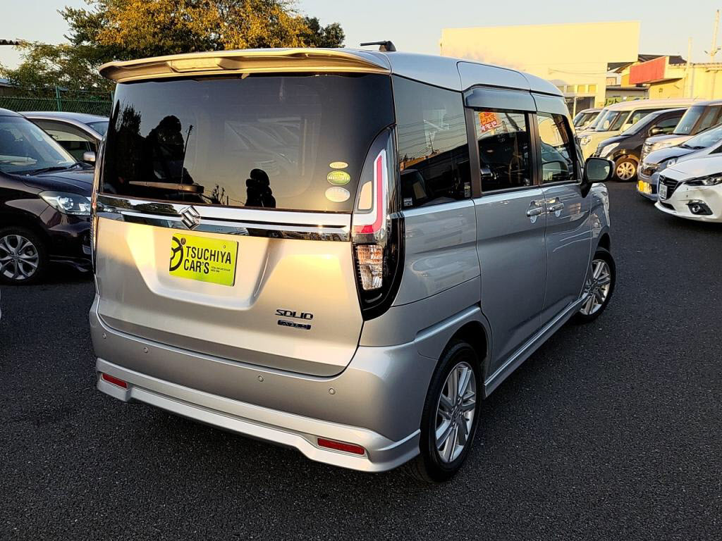 ソリオハイブリッドＭＸの写真 2