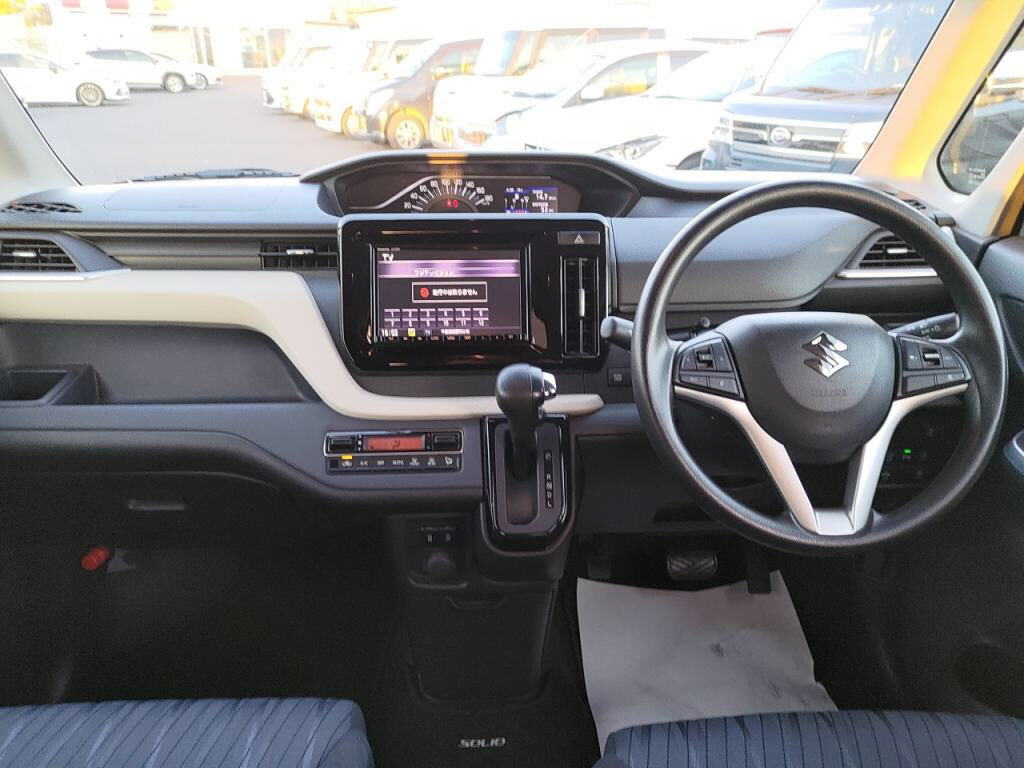 ソリオハイブリッドＭＸの写真 3