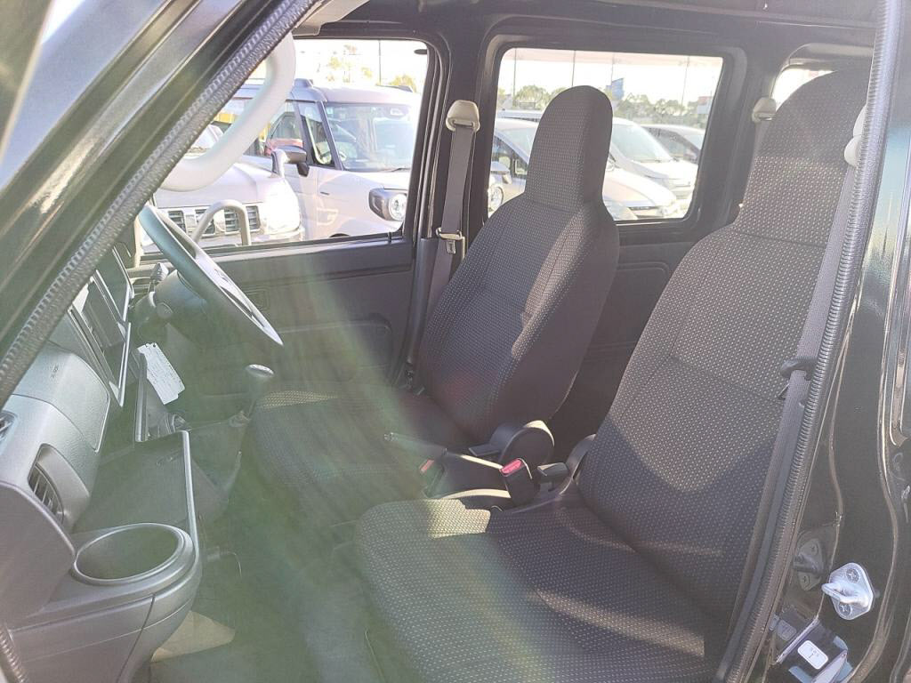 ハイゼットカーゴデラックスＳＡ３の写真 18