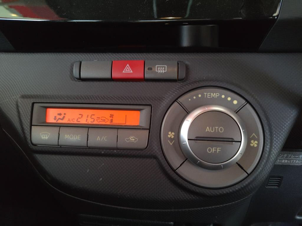 タントエグゼカスタムカスタムＧの写真 15