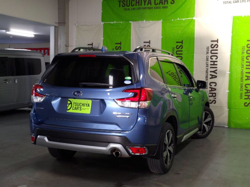 フォレスターハイブリッドアドバンスの写真 2