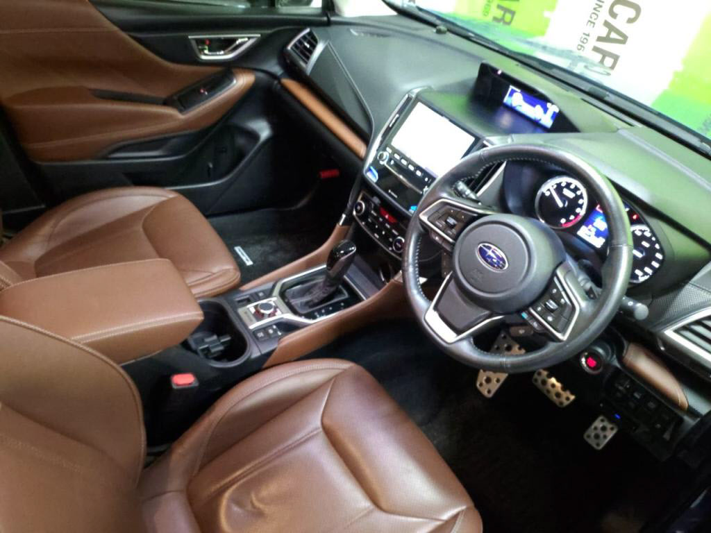 フォレスターハイブリッドアドバンスの写真 3