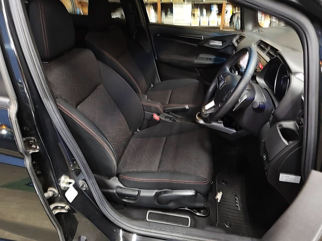 フィットＲＳの写真 14