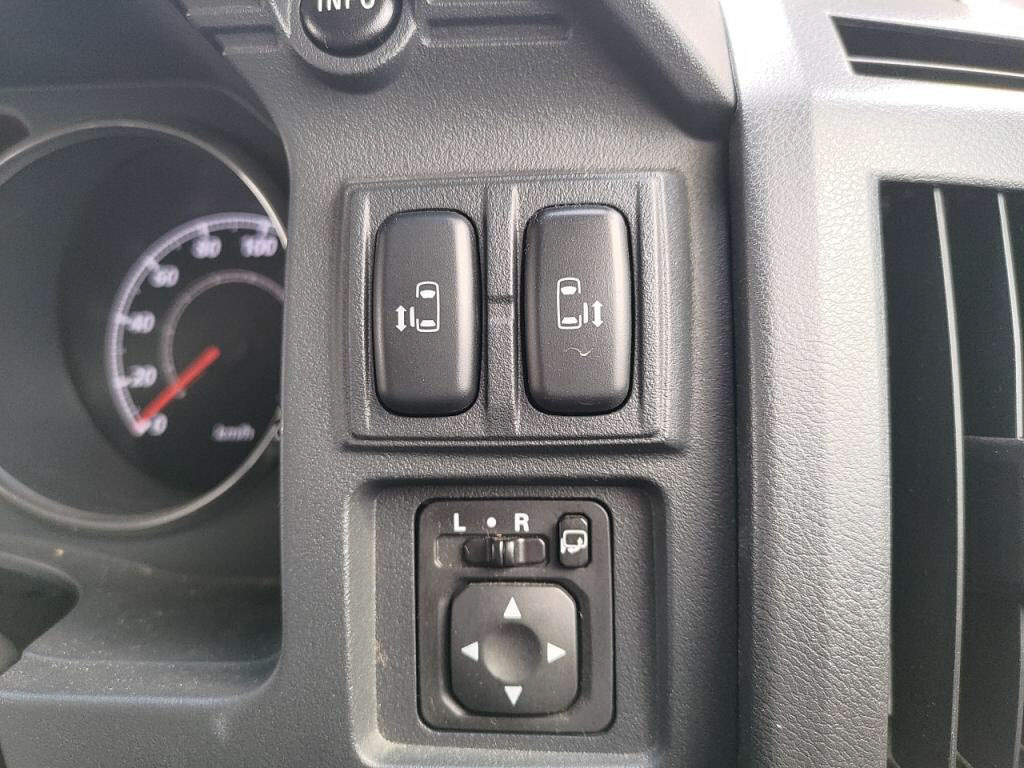 デリカＤ５４ＷＤローデストＧパワーパッケージの写真 16