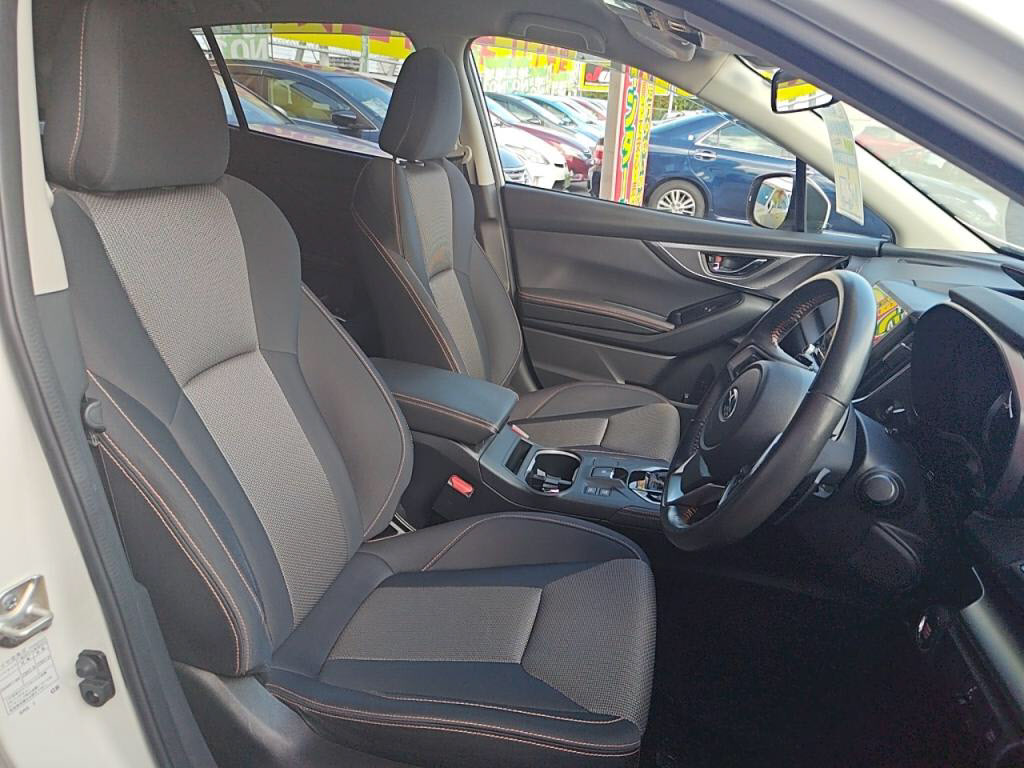 ＸＶハイブリッド２．０ｅ－Ｌアイサイトの写真 21