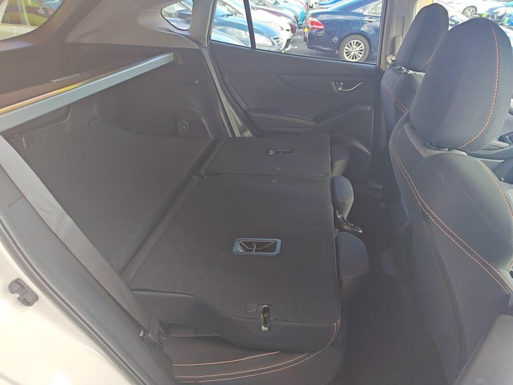 ＸＶハイブリッド２．０ｅ－Ｌアイサイトの写真 23