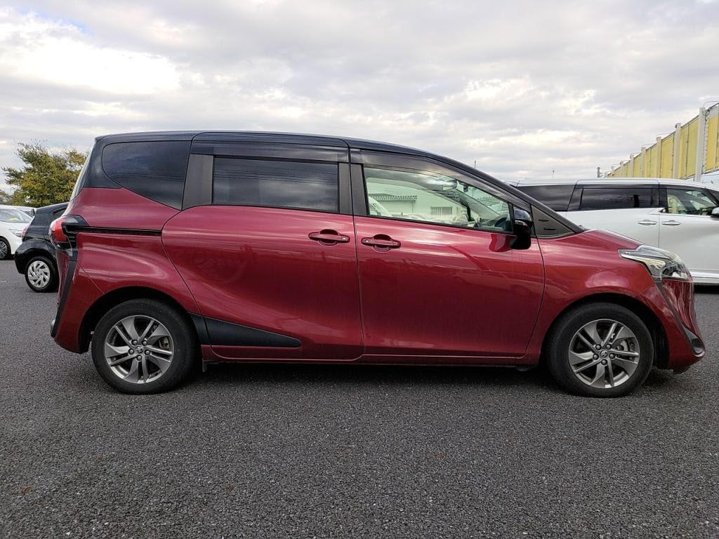 シエンタＧの写真 11