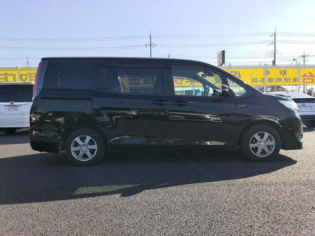 ノアＸの写真 11