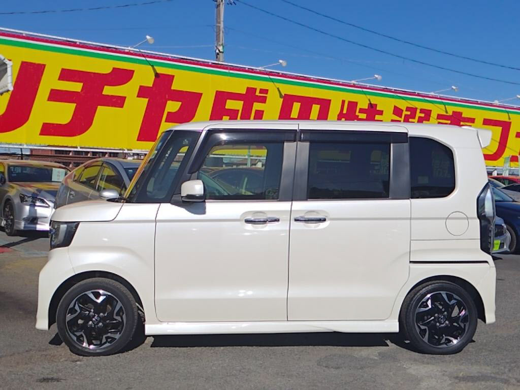 Ｎ＿ＢＯＸカスタムＧ・Ｌターボホンダセンシングの写真 12